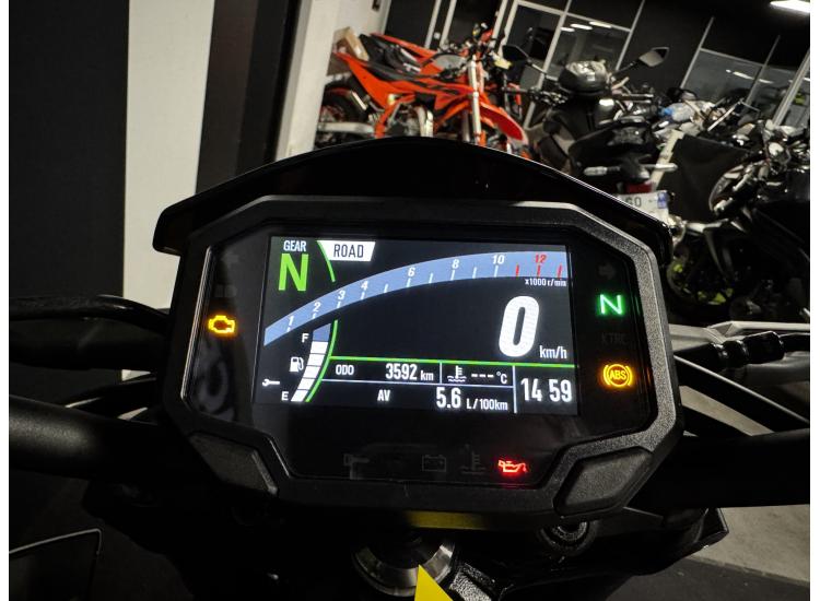 KAWASAKI Z 900 FULL PERFORMANCE