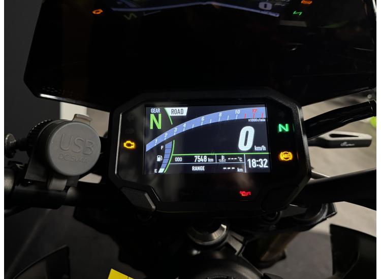 KAWASAKI Z900 SE PERFORMANCE